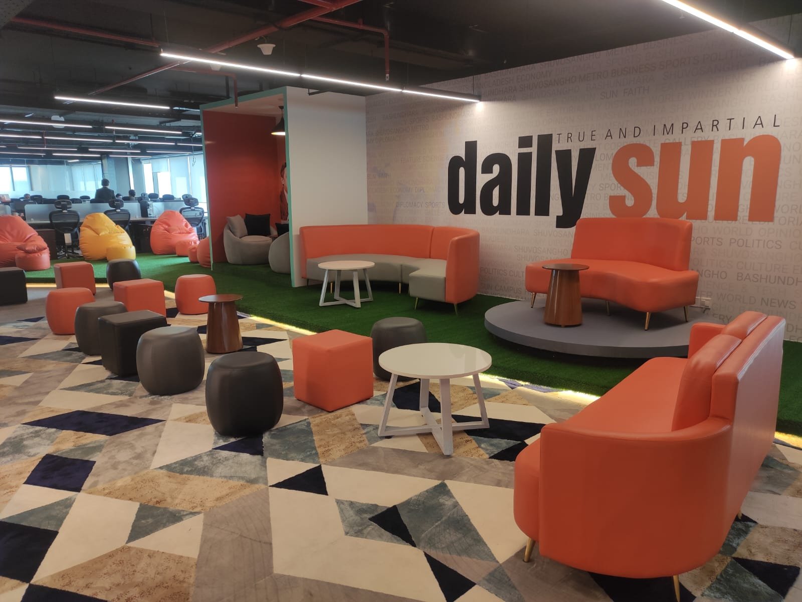 THE DAILY SUN